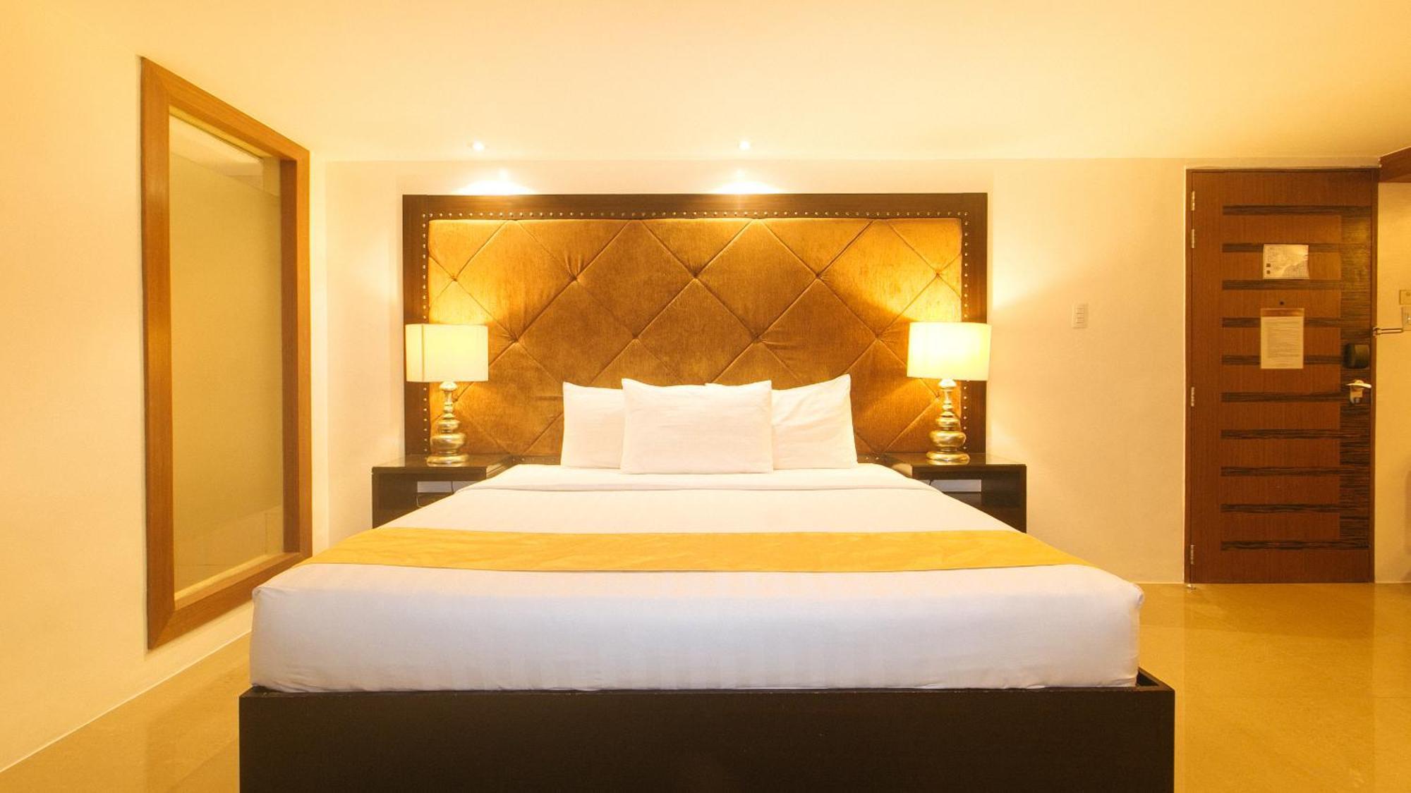 Torre Venezia Suites Quezon City Extérieur photo
