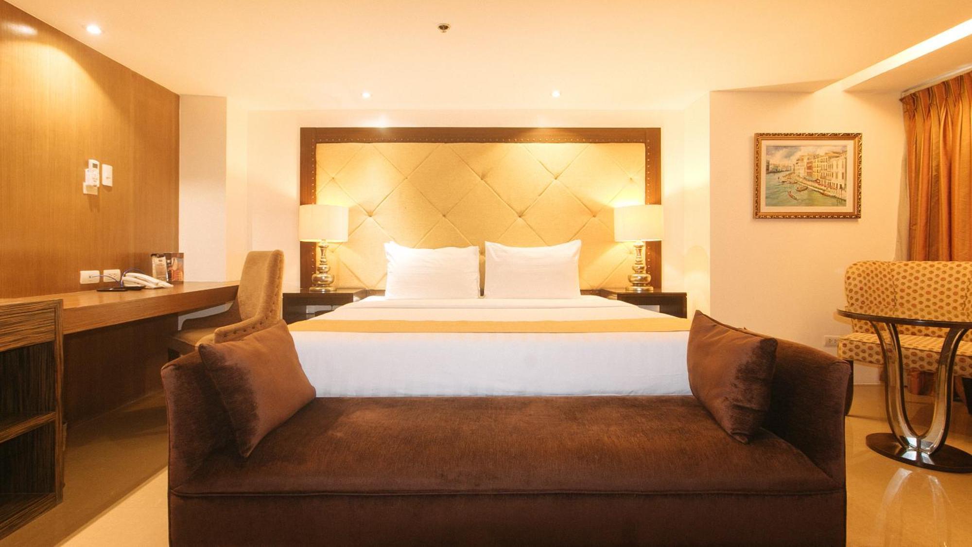 Torre Venezia Suites Quezon City Extérieur photo