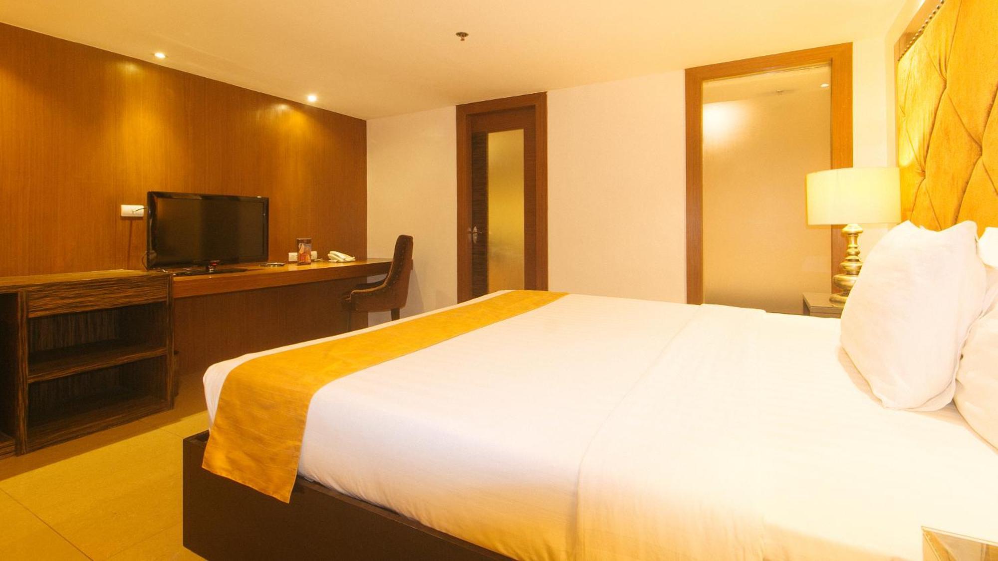 Torre Venezia Suites Quezon City Extérieur photo