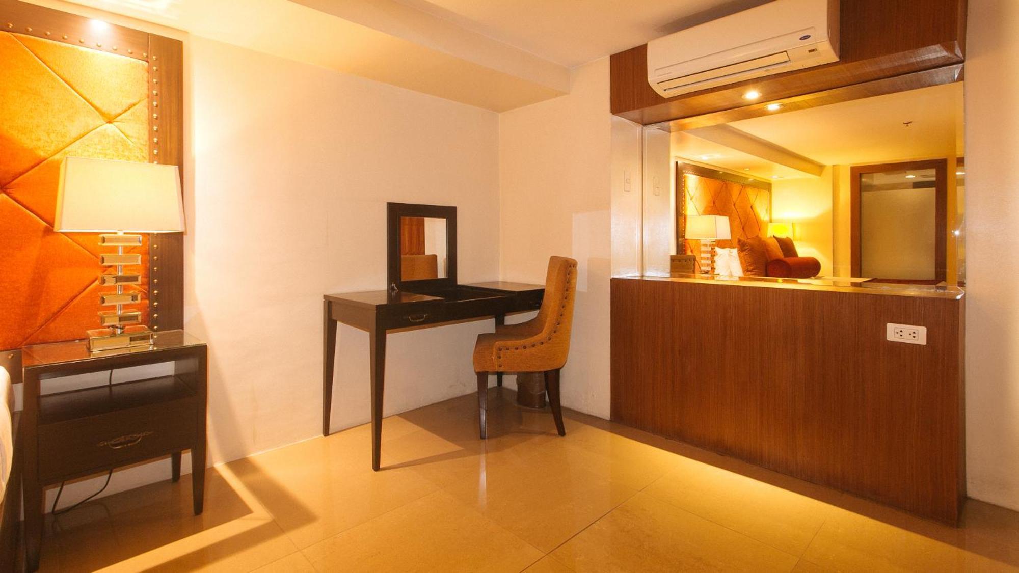 Torre Venezia Suites Quezon City Extérieur photo