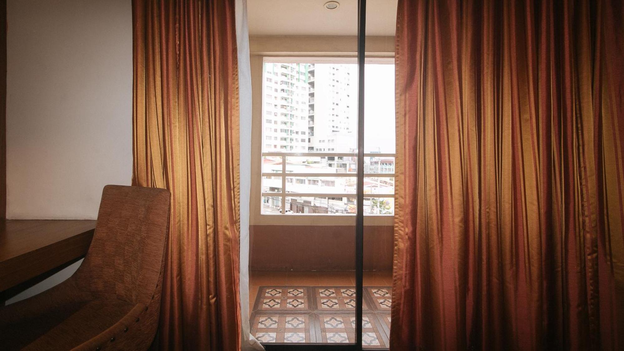 Torre Venezia Suites Quezon City Extérieur photo