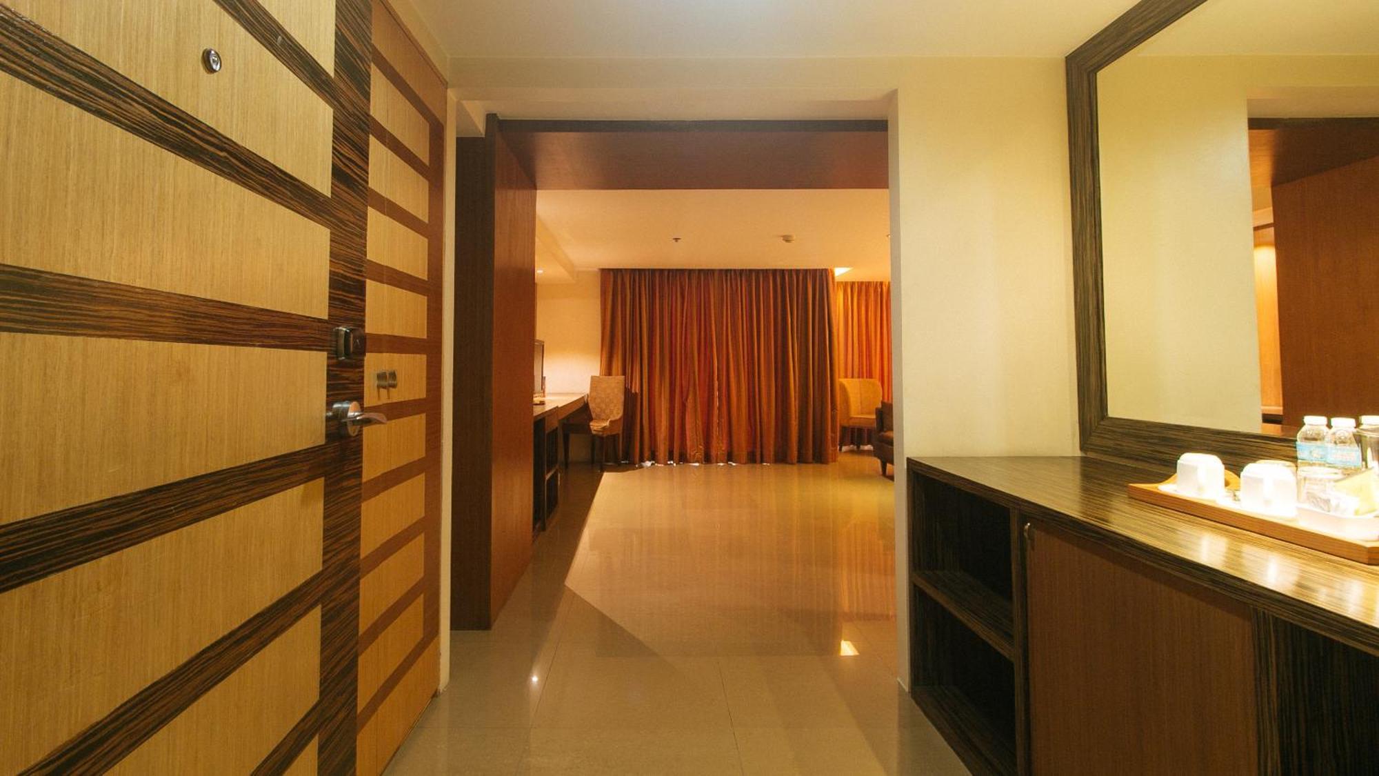 Torre Venezia Suites Quezon City Extérieur photo