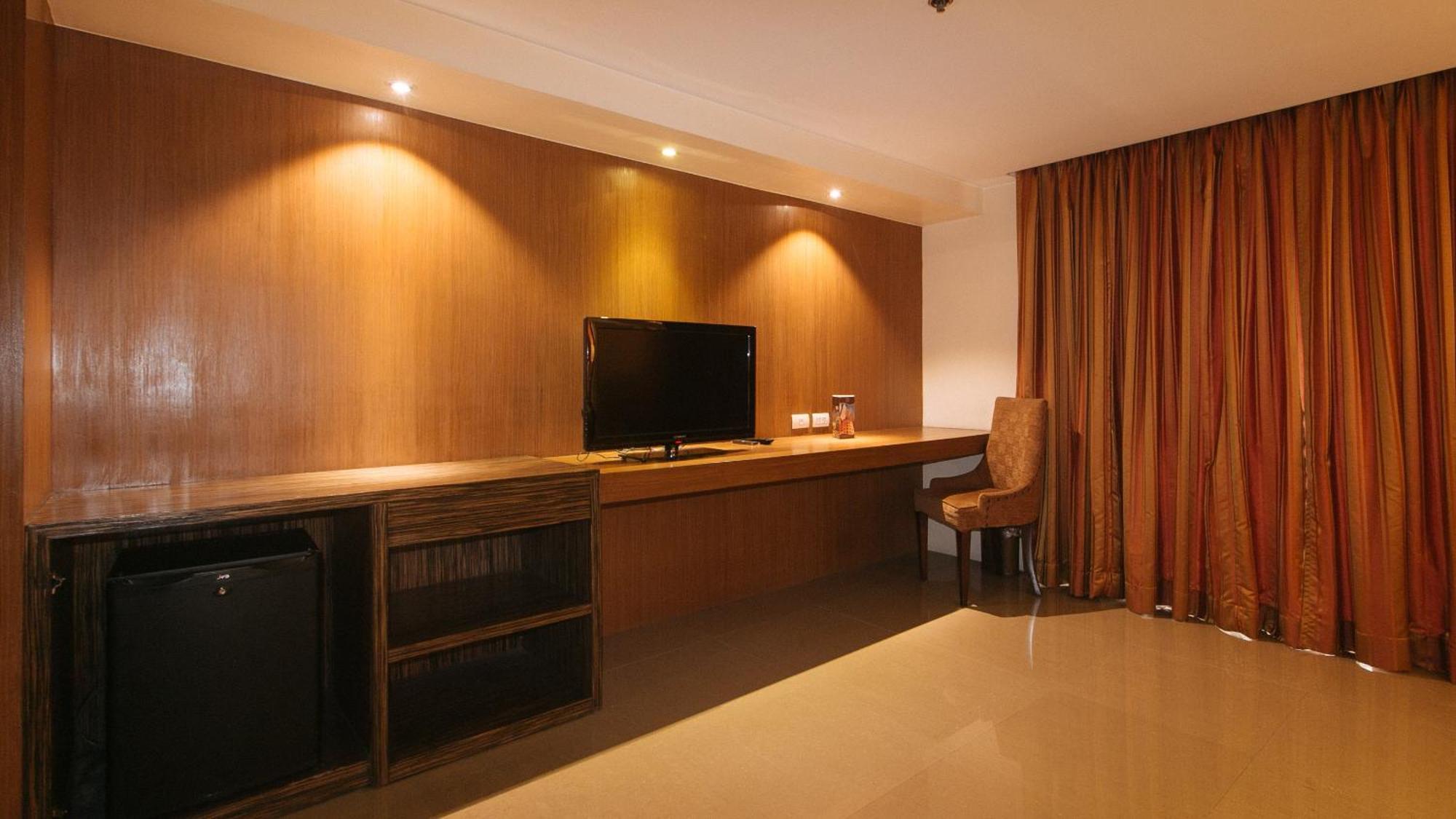 Torre Venezia Suites Quezon City Extérieur photo
