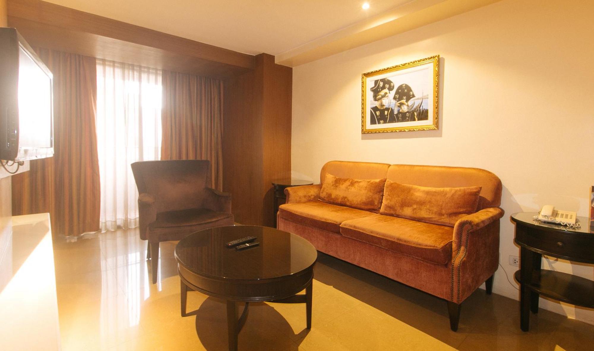 Torre Venezia Suites Quezon City Extérieur photo