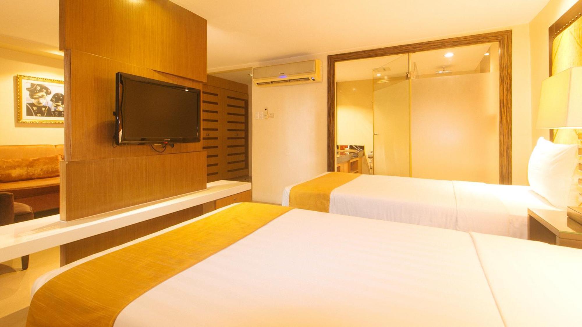 Torre Venezia Suites Quezon City Extérieur photo